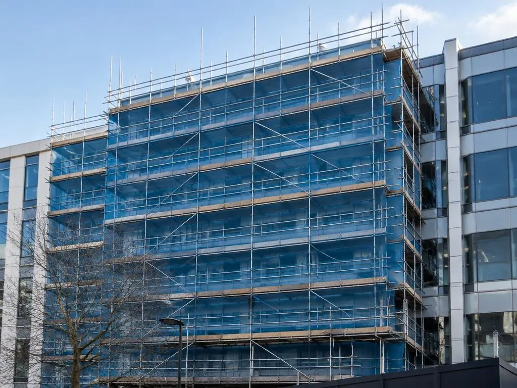Illustrative example: commercial scaffolding scaffolding